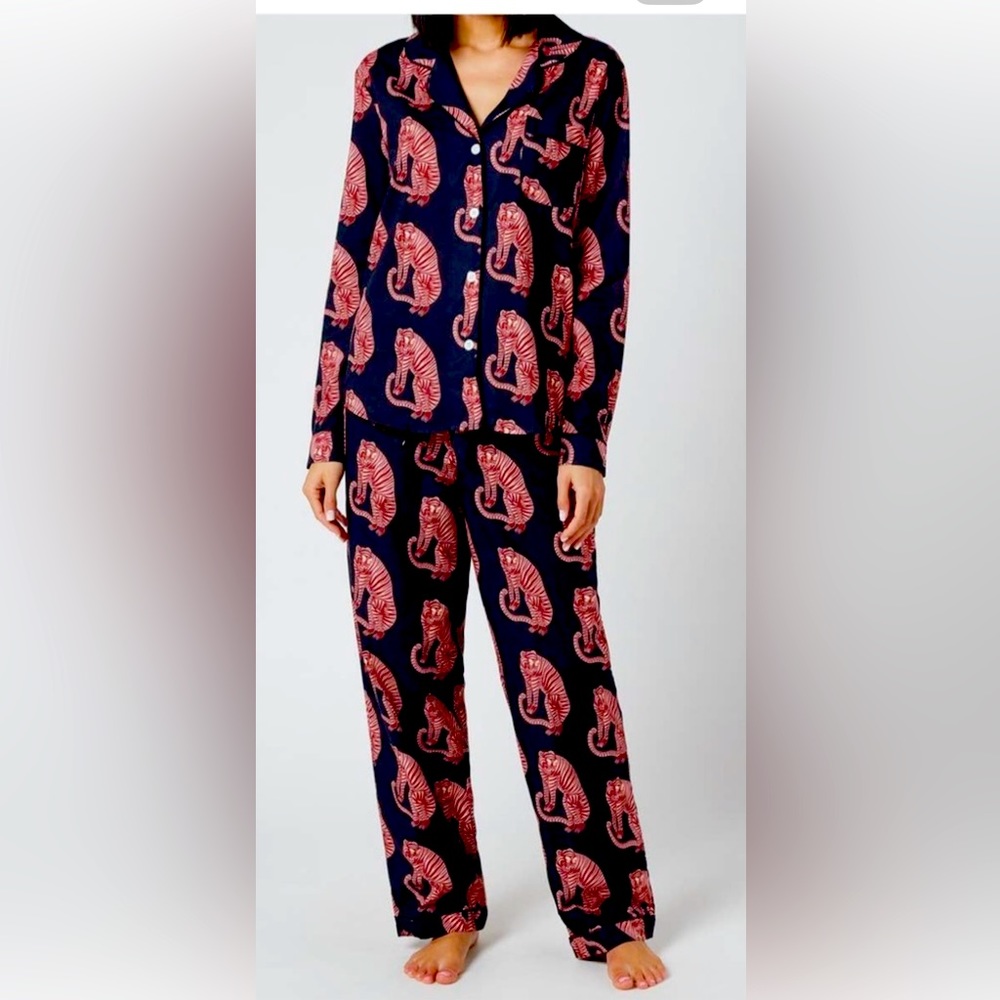 Desmond & Dempsey Tiger Pajamas